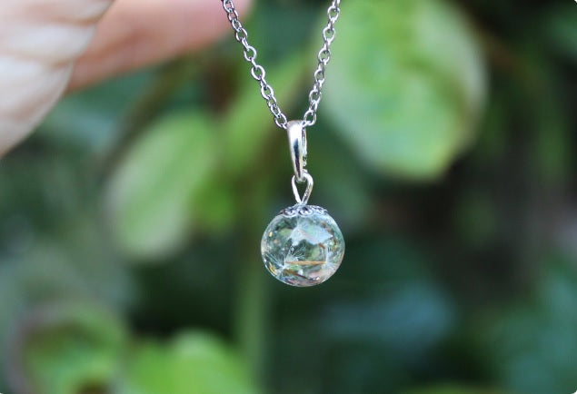 Dandelion seeds necklace