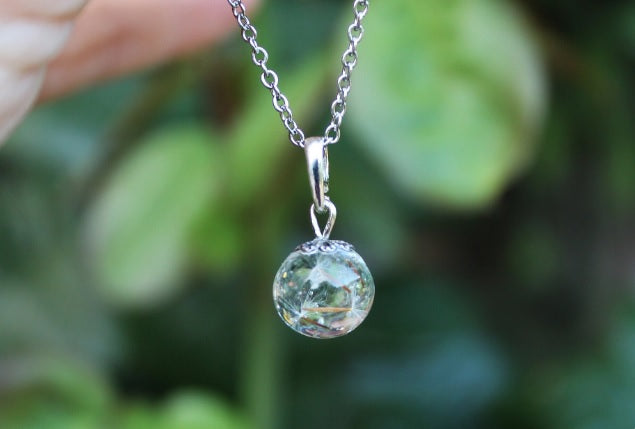 Dandelion seeds necklace