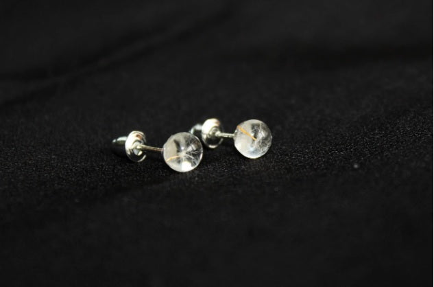 Dandelion seeds studs mini
