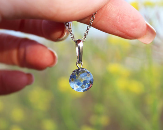Pendant with Forget-Me-Not Flowers