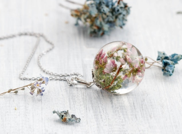 Terrarium Necklace with Real Heather